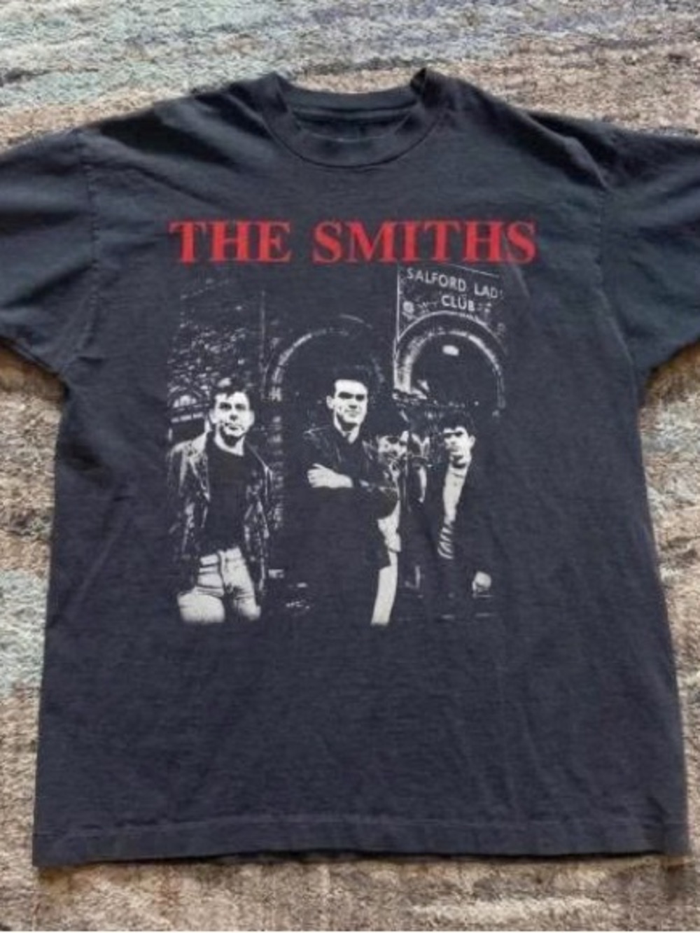 Gildan Black The Smiths Red Logo Photo Graphic Tee